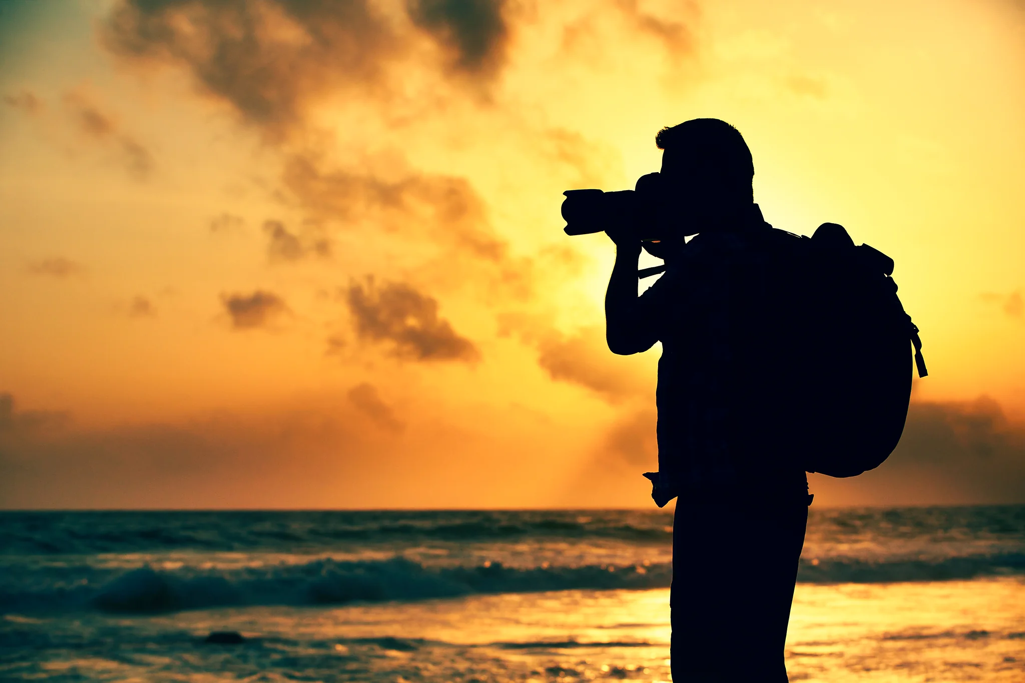 camera lens hood usage on the sunset